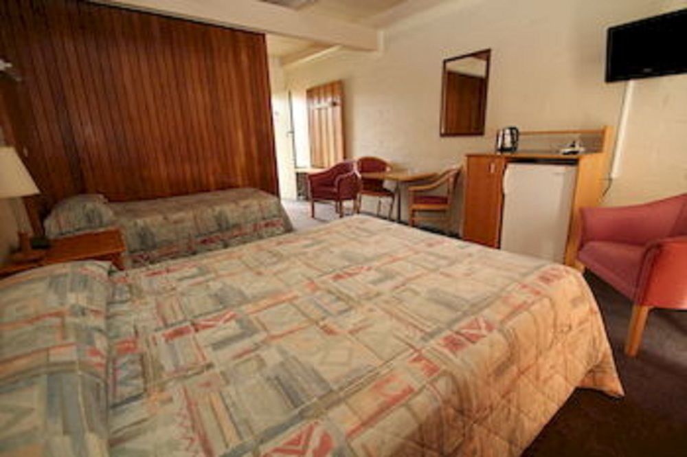 Rubicon Hotel Motel Илдън Екстериор снимка